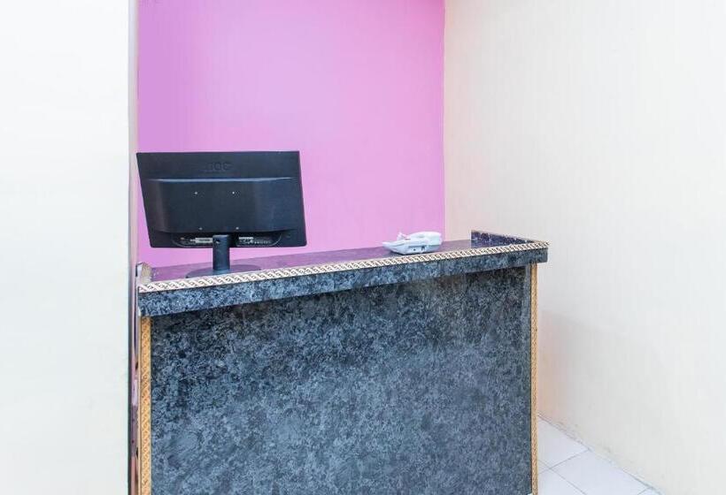 Отель Decision By Oyo Rooms