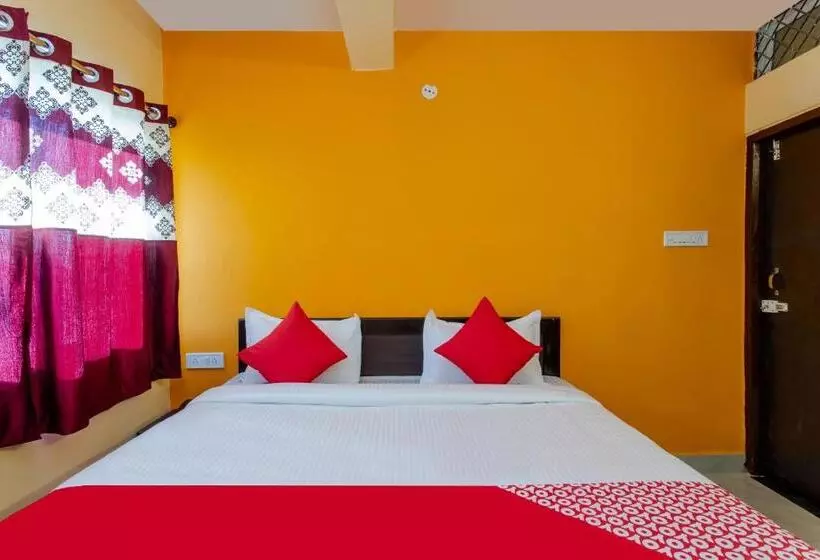 ホテル Decision By Oyo Rooms