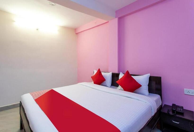 Отель Decision By Oyo Rooms