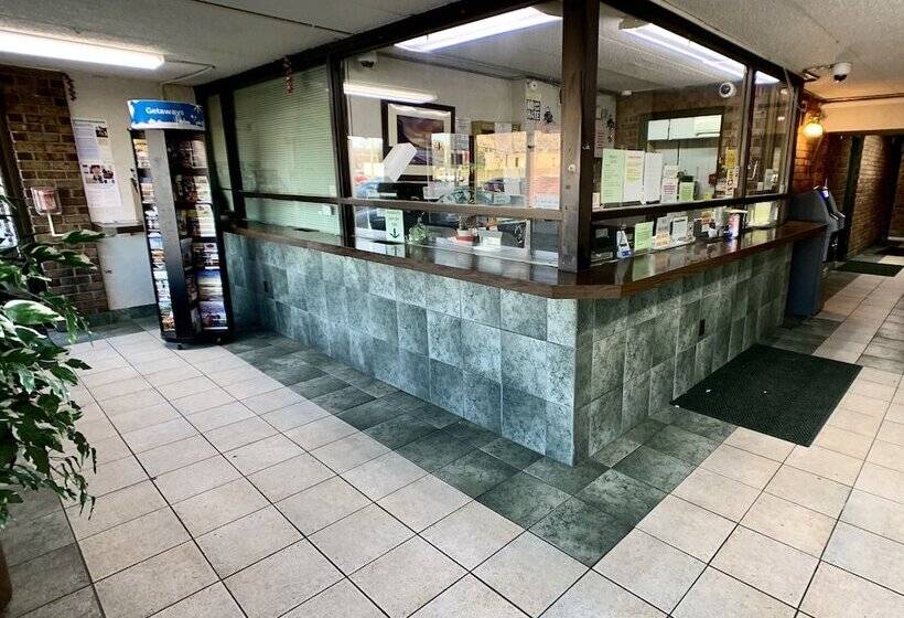 בית מלון כפרי Neshaminy Inn