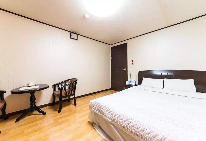 Hotelli Pocheon Phoenix