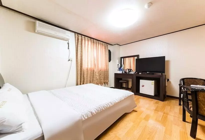 Hotelli Pocheon Phoenix