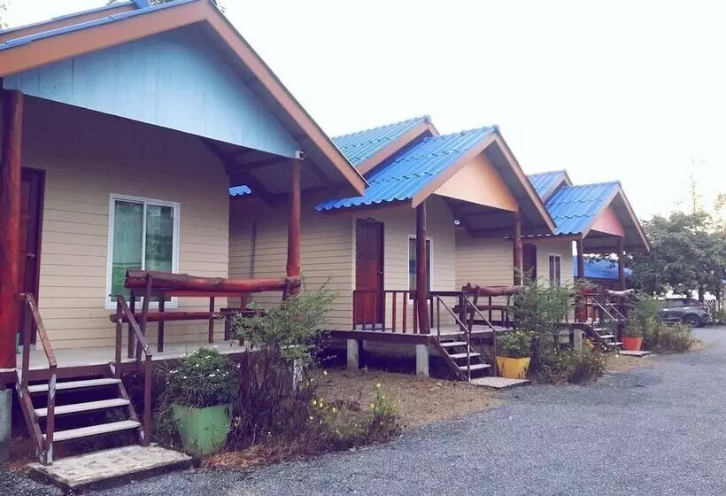 هتل Ban Chomlay Resort Satun