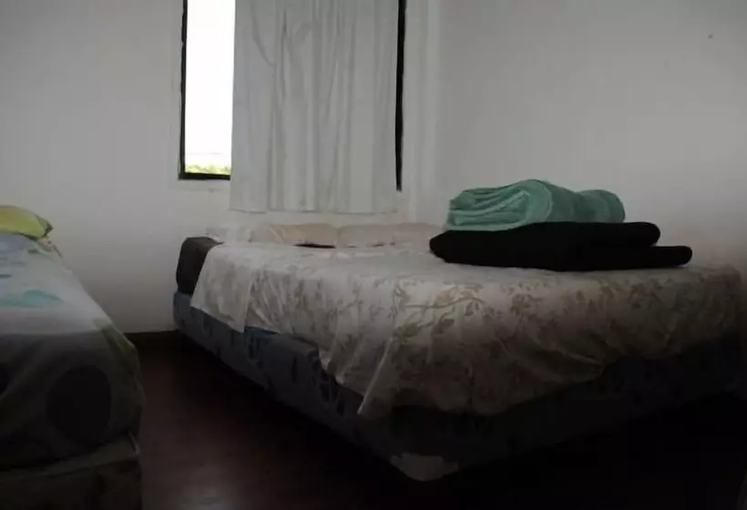 Hotelli La Rubia Hostel