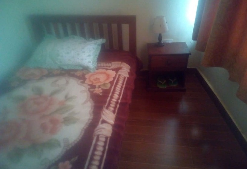 هتل The Trade Centre Guest House