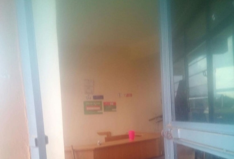 هتل The Trade Centre Guest House