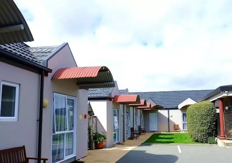 Airport Birches Motel
