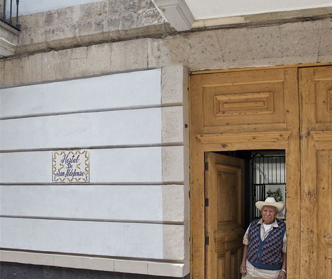 ユースホステル Casa San Ildefonso