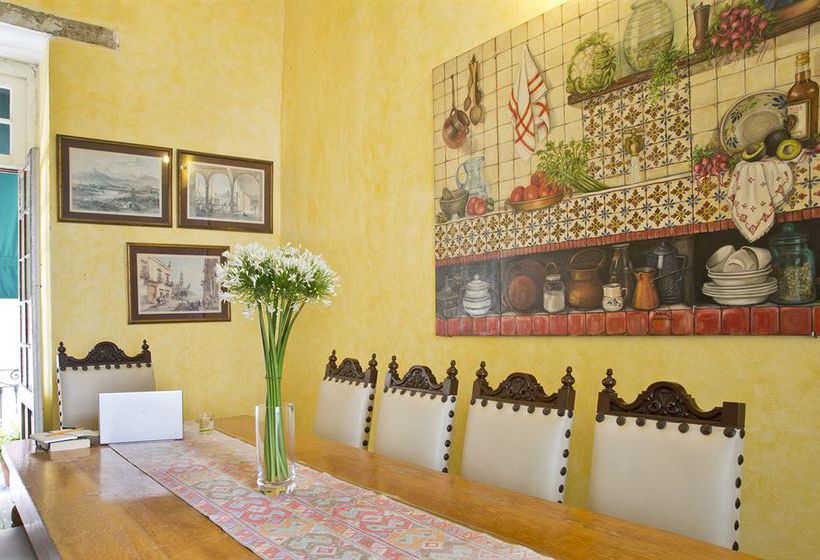 ユースホステル Casa San Ildefonso