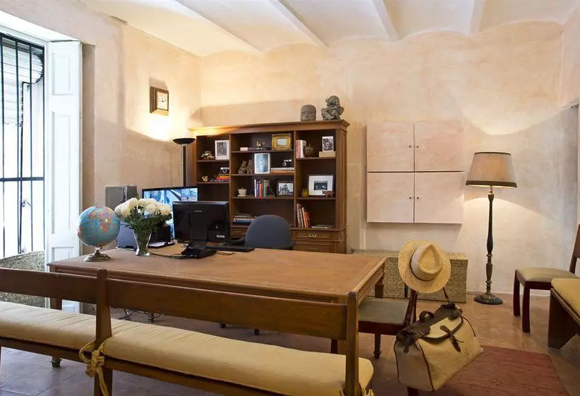 Общежитие Casa San Ildefonso