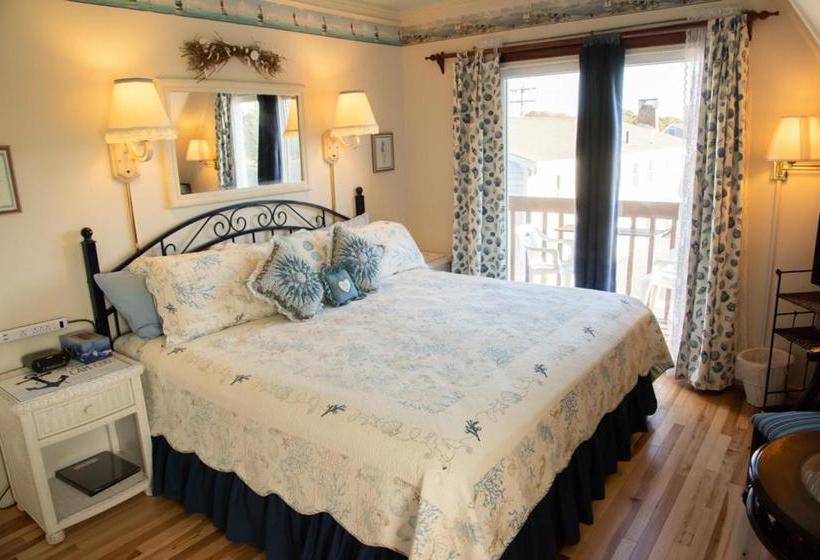 تختخواب و صبحانه A Cape Cod Ocean Manor Inn