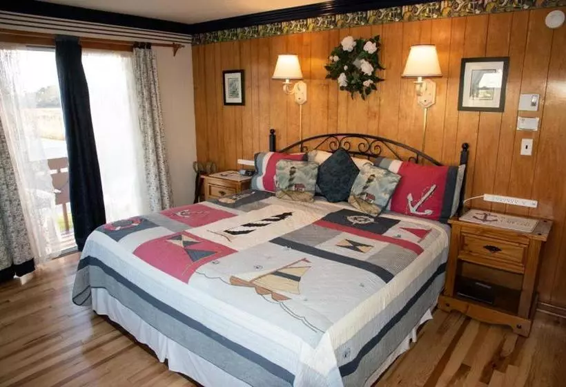 Bed and Breakfast A Cape Cod Ocean Manor Inn