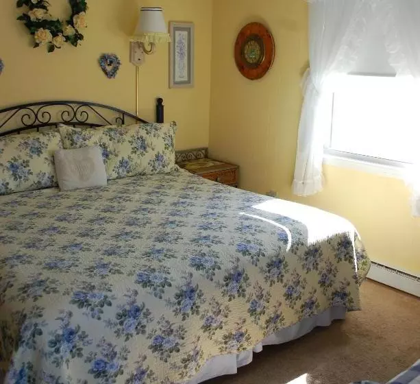 Bed and Breakfast A Cape Cod Ocean Manor Inn