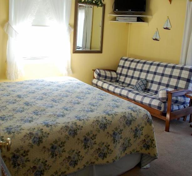 تختخواب و صبحانه A Cape Cod Ocean Manor Inn