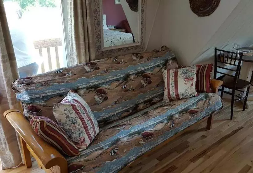 Bed and Breakfast A Cape Cod Ocean Manor Inn