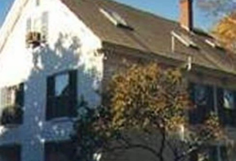 민박 Chetwynd House Inn