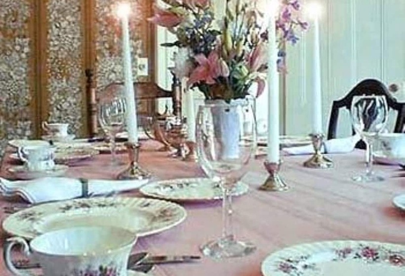 민박 Chetwynd House Inn