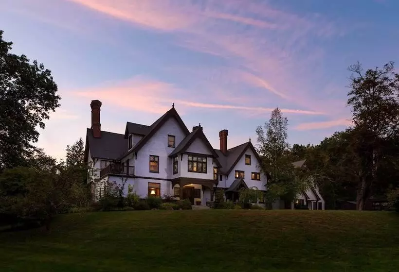 Bed and Breakfast Manor House Inn