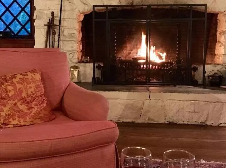 Bed and Breakfast Manor House Inn