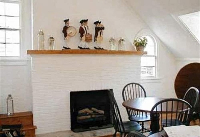 مبيت وإفطار Fife And Drum Inn