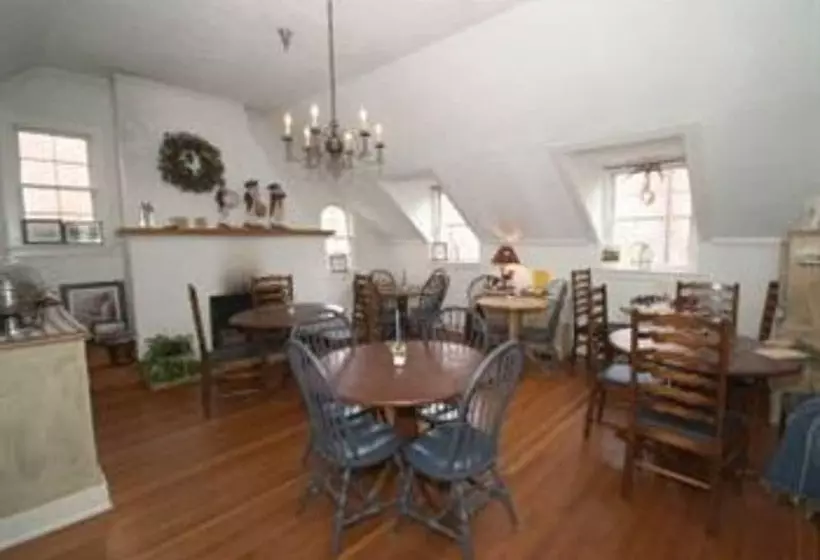 ベッドアンドブレックファースト Fife And Drum Inn