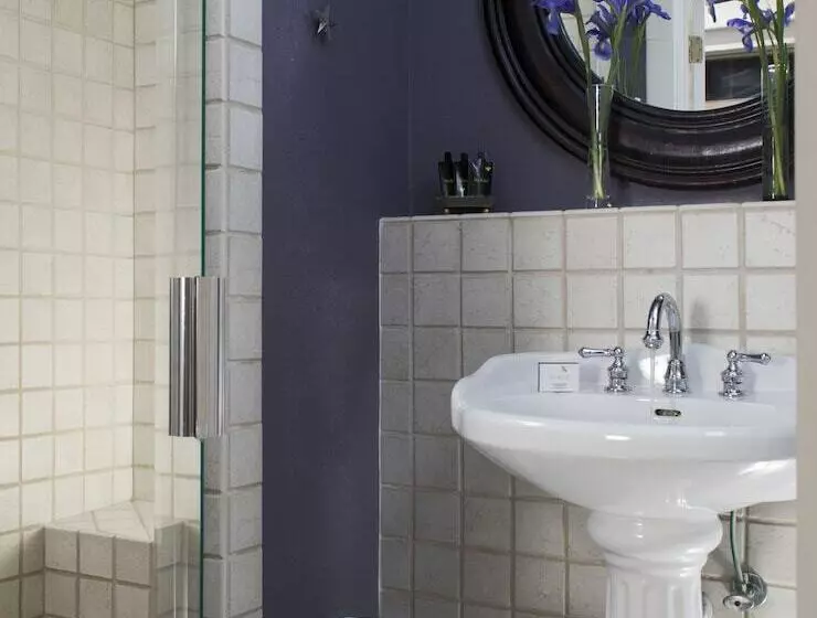 ベッドアンドブレックファースト Fife And Drum Inn