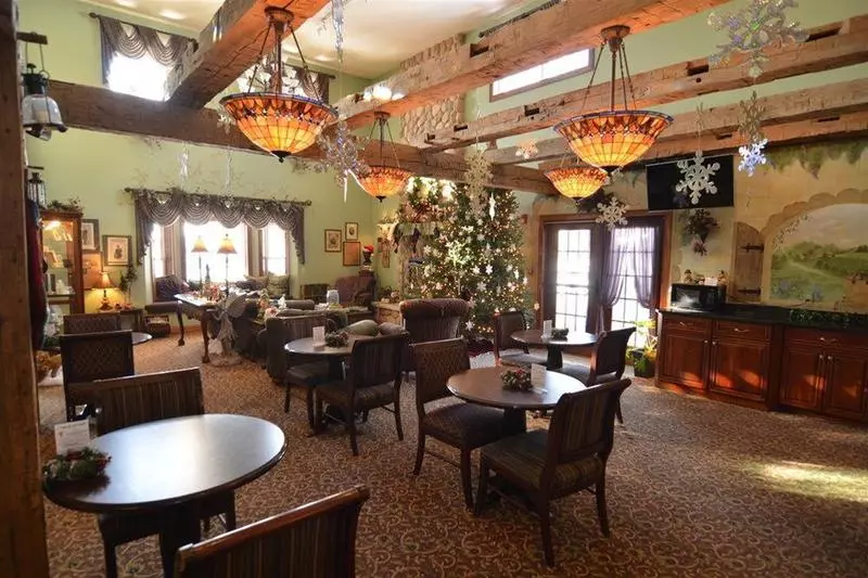 민박 Hearthstone Inn & Suites