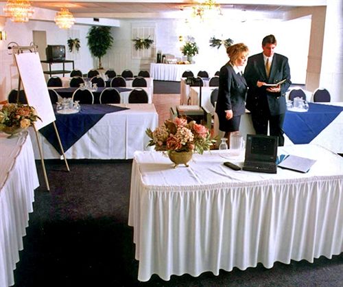 ホテル Ambassador Sudbury