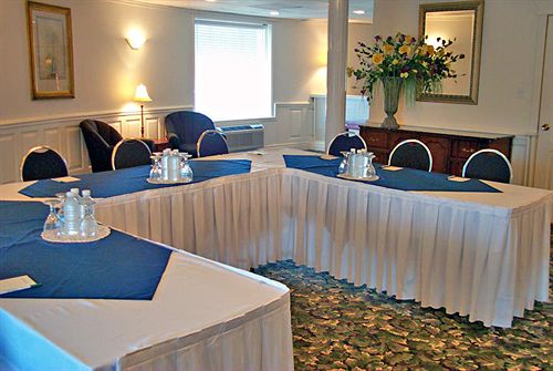 ホテル Ambassador Sudbury