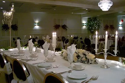 Отель Ambassador Sudbury