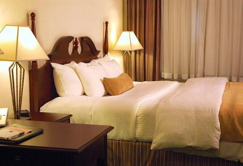 ホテル Ambassador Sudbury