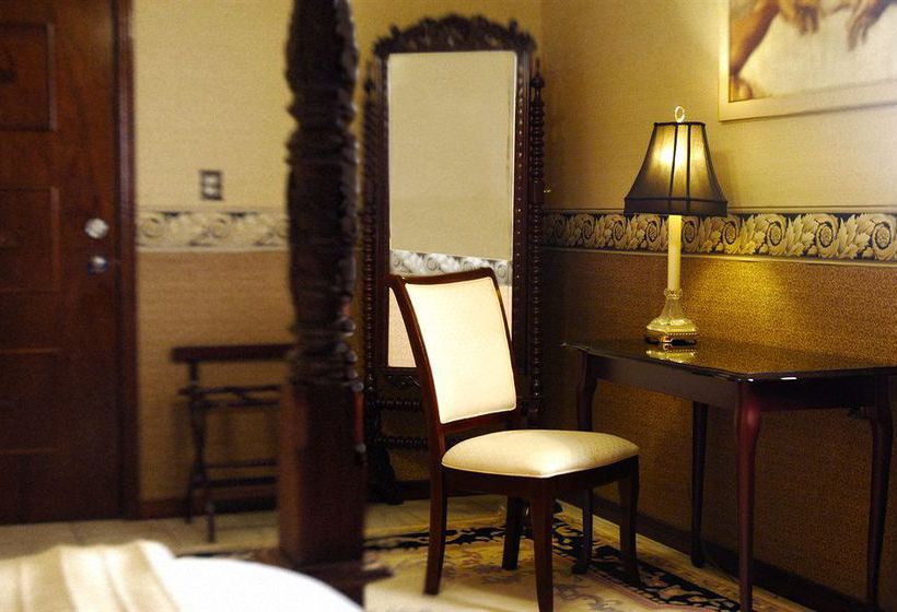 ホテル Ambassador Sudbury