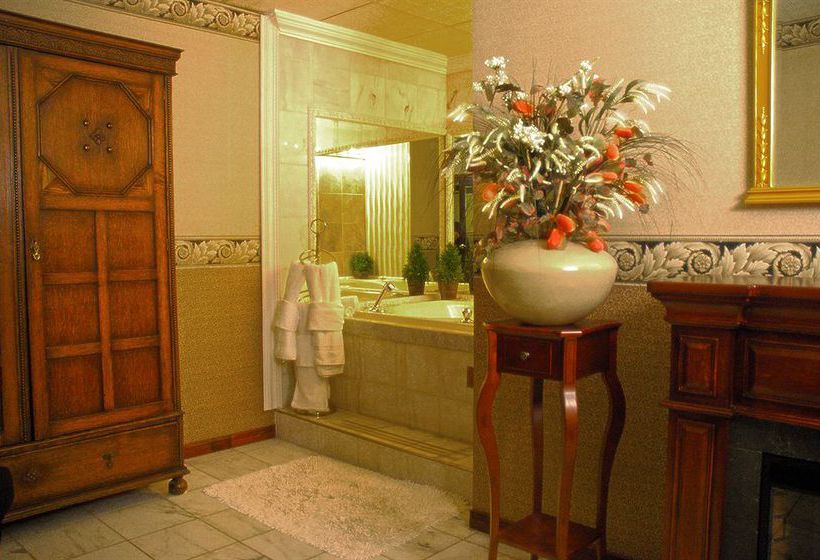 ホテル Ambassador Sudbury