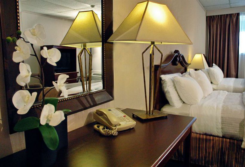 ホテル Ambassador Sudbury