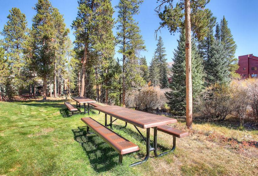 فندق Park Meadows Lodge