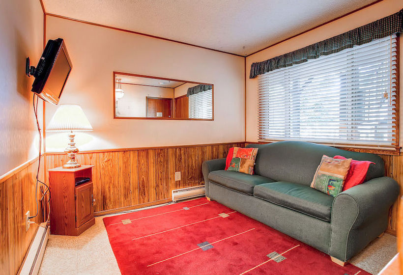 فندق Park Meadows Lodge