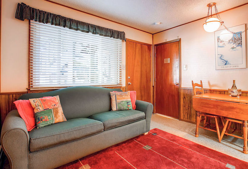 فندق Park Meadows Lodge