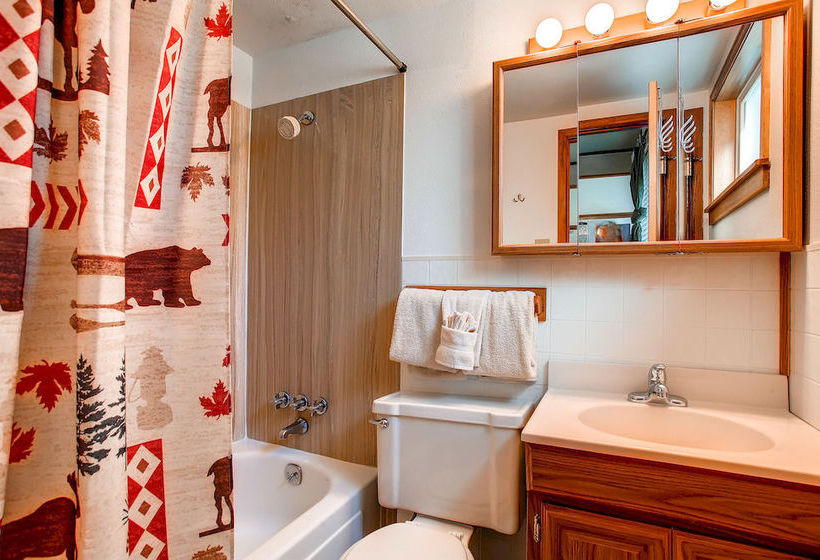 فندق Park Meadows Lodge