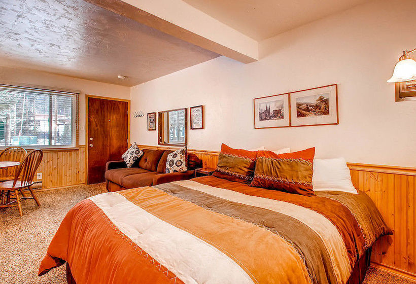 فندق Park Meadows Lodge