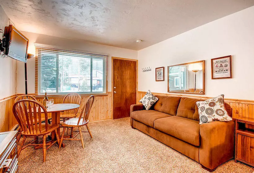 Szálloda Park Meadows Lodge