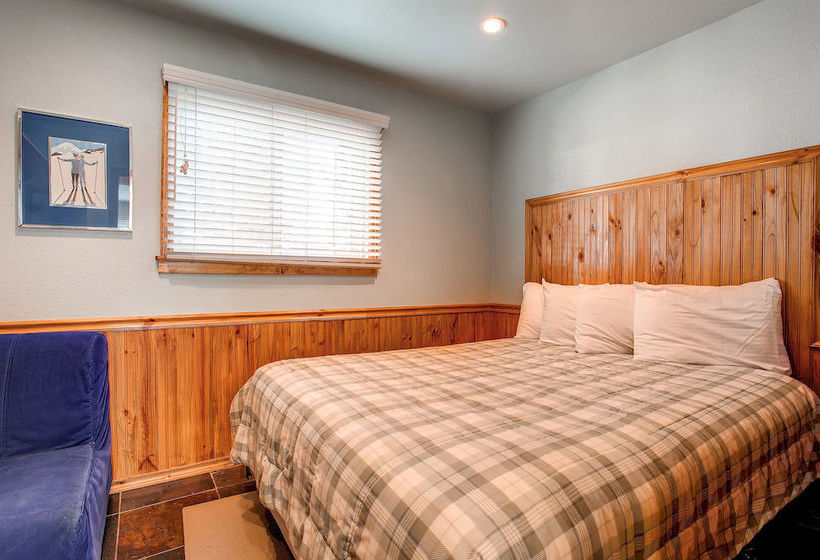 فندق Park Meadows Lodge