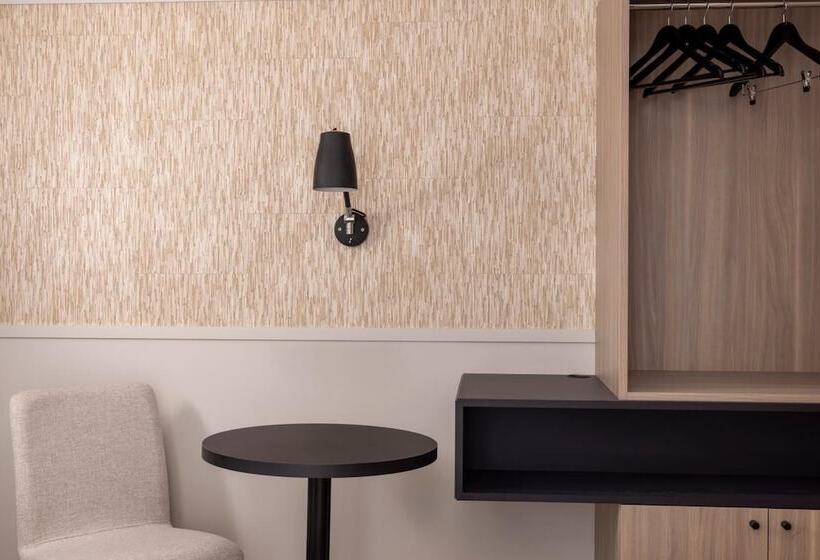 Szálloda Grand Hôtel Lévêque