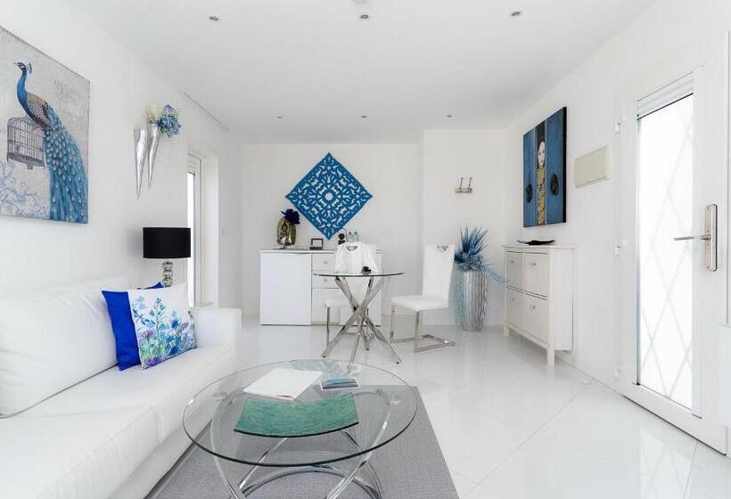 فندق Lani S Suites De Luxe   Adults Only