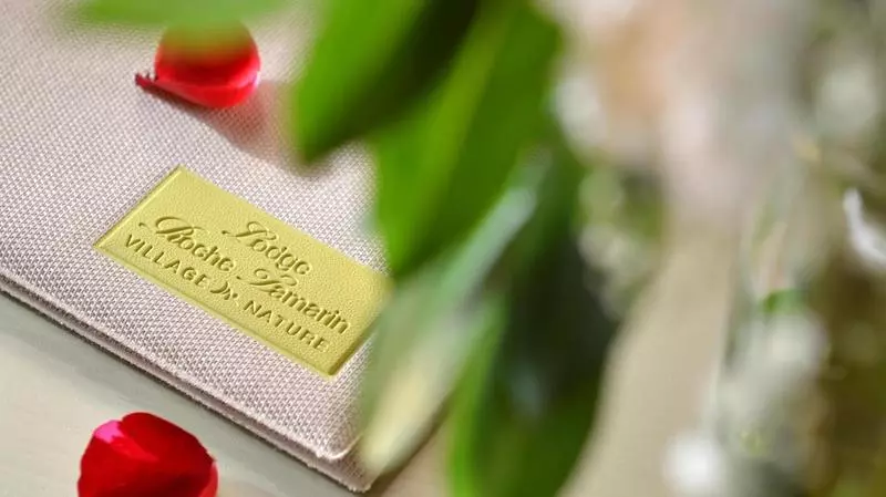 هتل Lodge Roche Tamarin