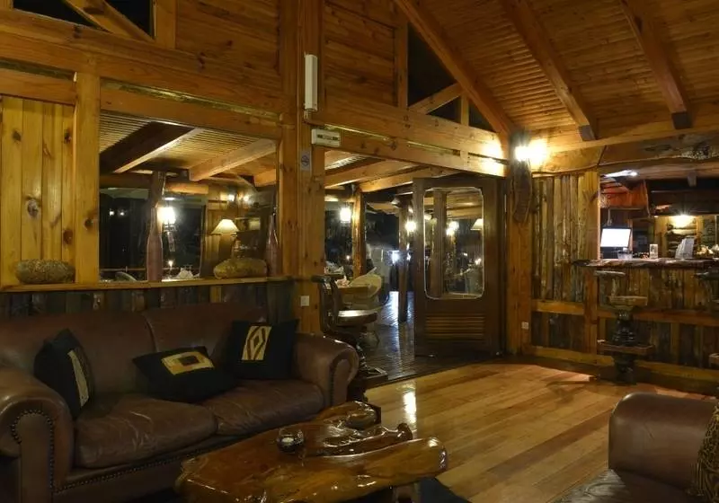 هتل Lodge Roche Tamarin