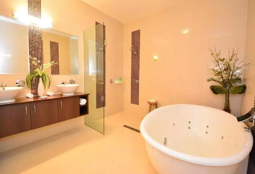 Отель Mornington