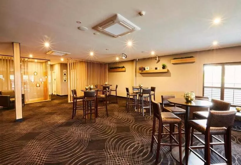 Отель Mornington