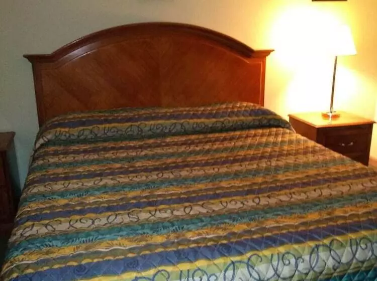 ホテル Red Carpet Inn Macon