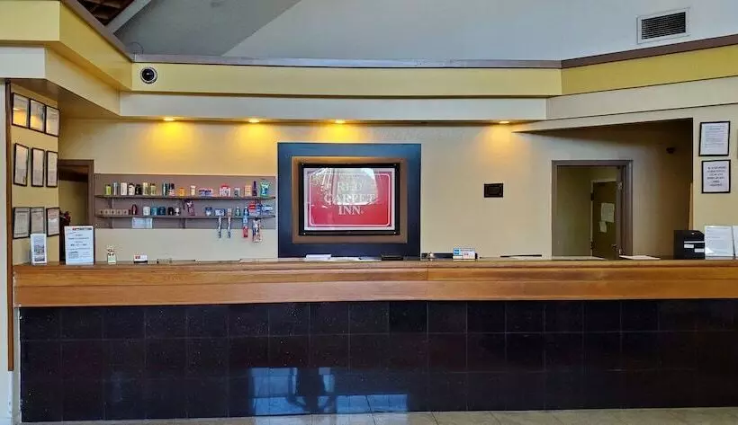 ホテル Red Carpet Inn Macon