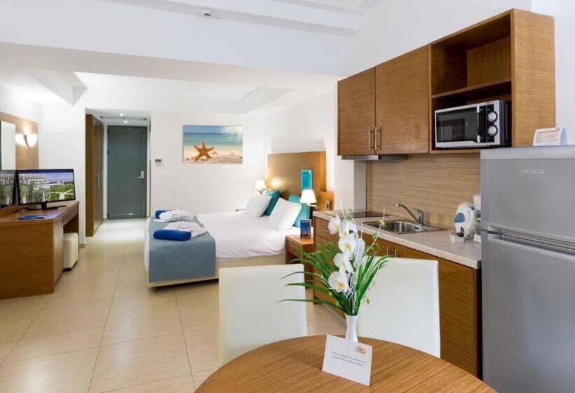 ホテル Asterias Beach Resort